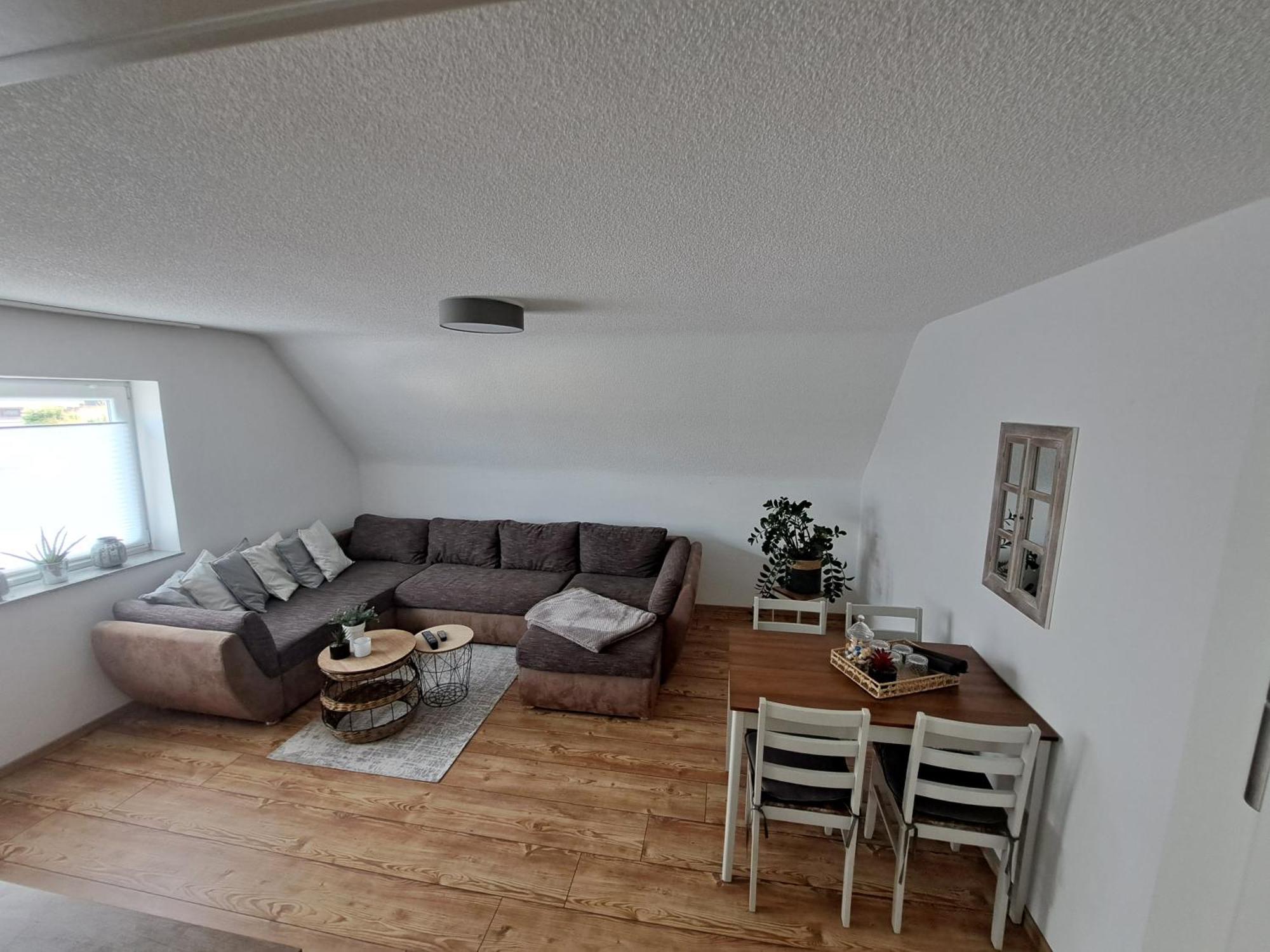 Wunderschoenes 2 Zimmer Apartment Inkl. Parkplatz Asbach  Dış mekan fotoğraf