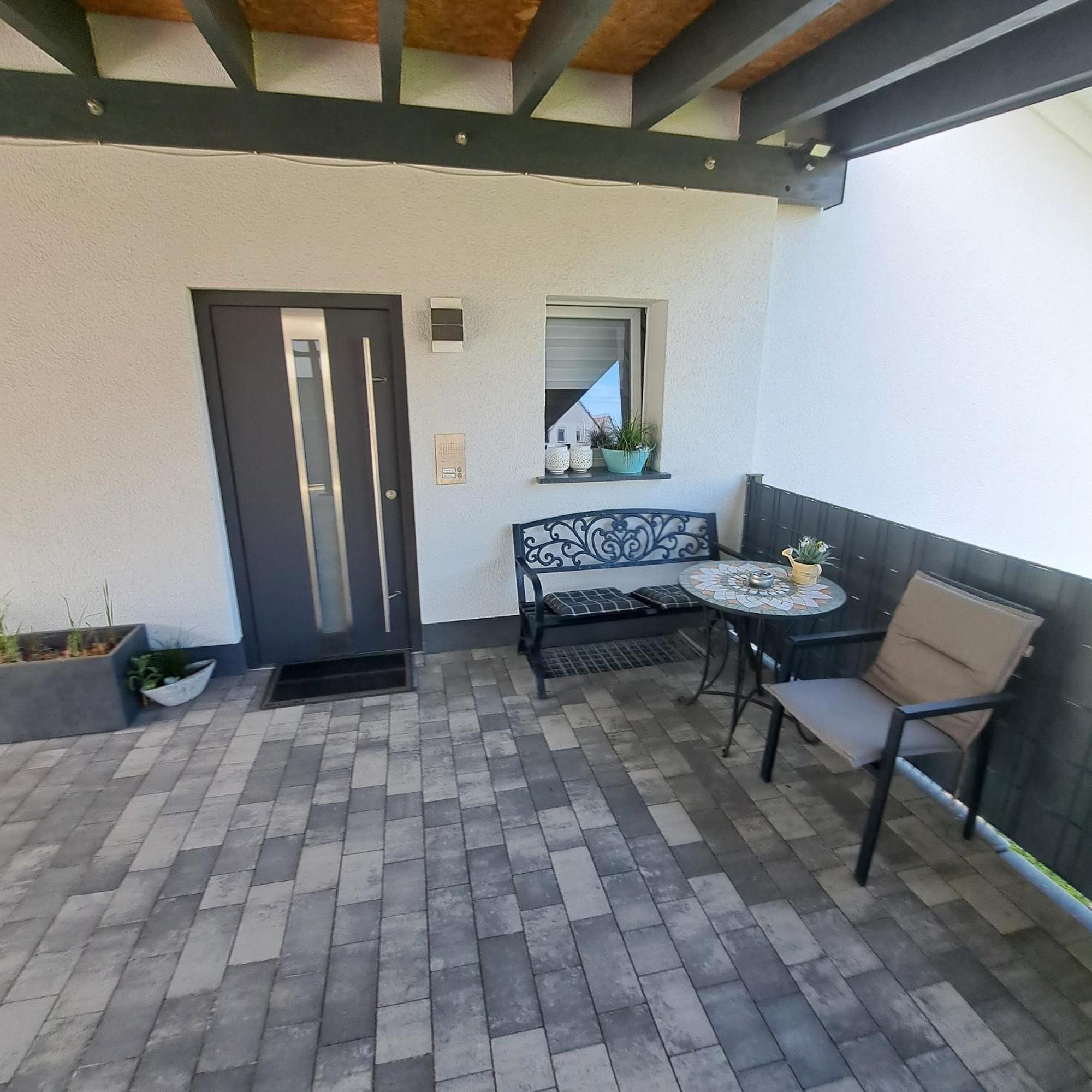 Wunderschoenes 2 Zimmer Apartment Inkl. Parkplatz Asbach  Dış mekan fotoğraf