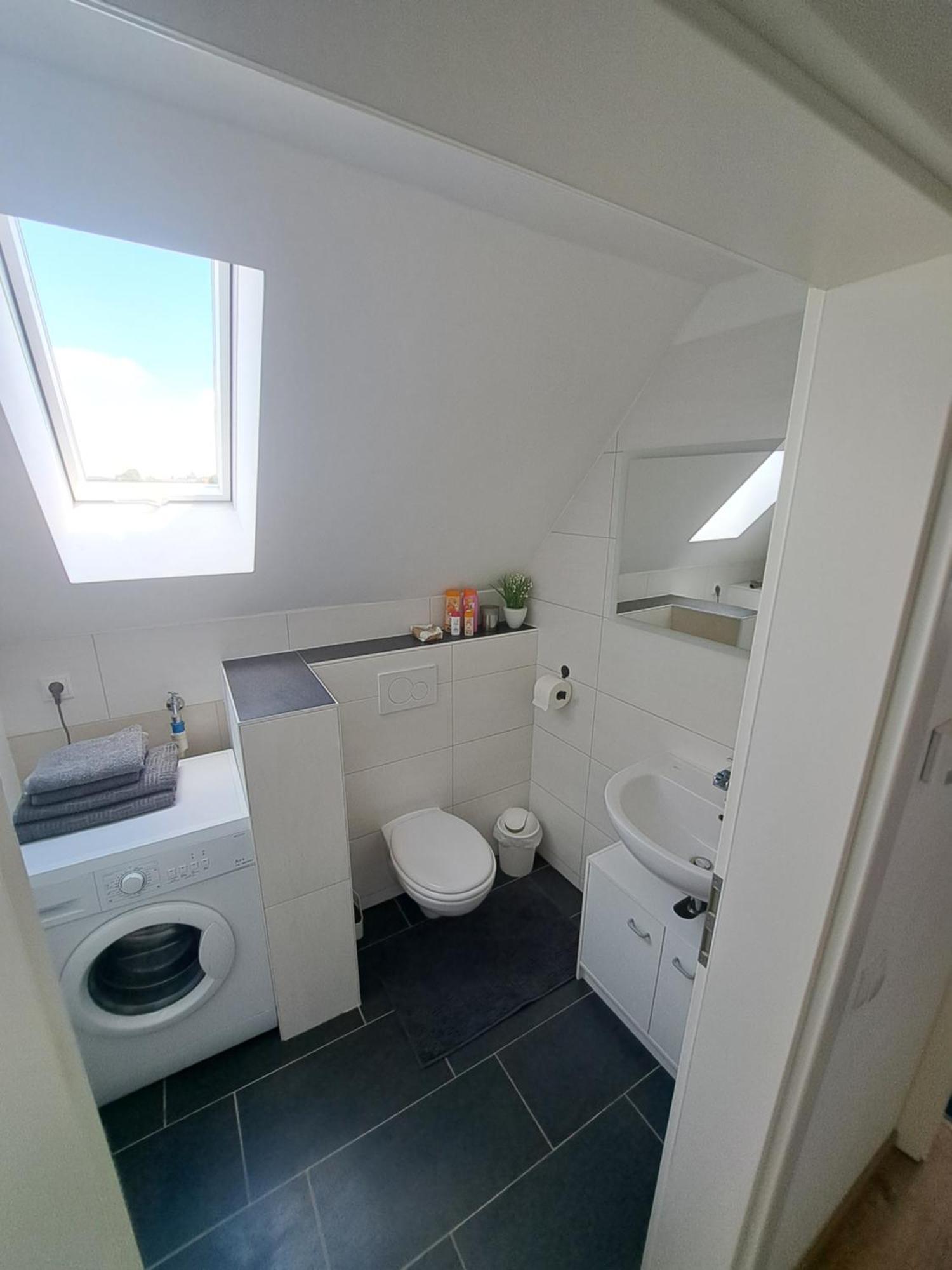 Wunderschoenes 2 Zimmer Apartment Inkl. Parkplatz Asbach  Dış mekan fotoğraf